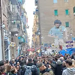 La Mano De Dios